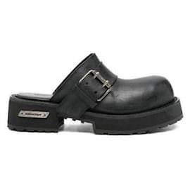 Balenciaga Mule Venom