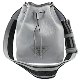 Borsa a tracolla bucket in pelle blu fiordilente e grigio - Prada