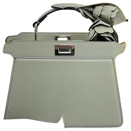 Mini Tote e Borsa a Spalla Peekaboo con Manico Superiore - Fendi