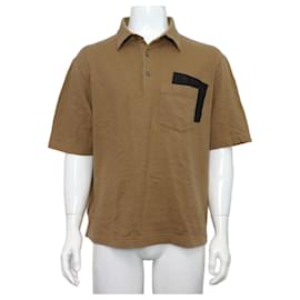 Kurzärmeliges Herren-Poloshirt aus braunem Leder mit Logo-Patch auf der Tasche - Hermès