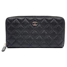 Chanel Cartera larga de Caviar