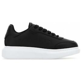 Alexander Mcqueen Sneakers in pelle nera