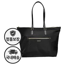 Burberry Nylon-Tote-Schultertasche