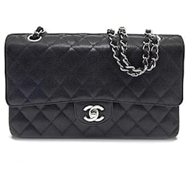 Chanel Caviar Classic Medium