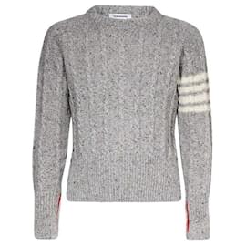 Klassischer diagonal gestreifter Strickpullover in Hellgrau - Thom Browne