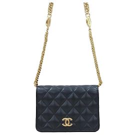 Chanel Mini borsa con patta e catena in agnello nero e oro