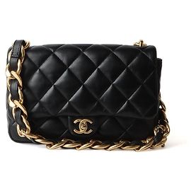 Chanel Borsa Large Flap in agnello con metallo oro nero