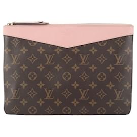 Louis Vuitton Clutch Monogram Daily Pouch