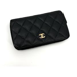 Cartera Mediana Caviar Gold con Cremallera - Chanel