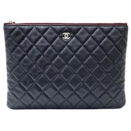 Caviar Clutch New Medium - Chanel
