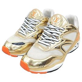 Louis Vuitton Sneakers LV Trail Gold