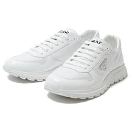 Prada Sneakers in nylon riciclato e pelle spazzolata