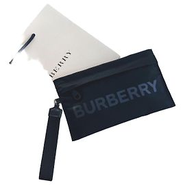 Burberry Bolsa Mini Pouch de Nylon com Logotipo