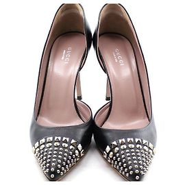 Gucci Schwarze Lederschuhe mit silbernen Nieten