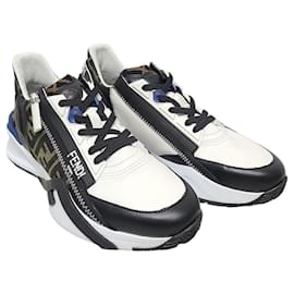 Fendi Sneakers Flow in pelle nera e jacquard FF marrone