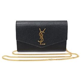 Saint Laurent Portafoglio a tracolla WOC Uptown in pelle granulata nera con stampa a rilievo e catena