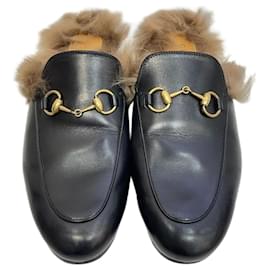 Loafer mit Horsebit-Detail aus Pelz - Gucci