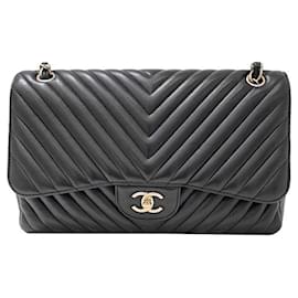 Chanel Agneau Chevron Classic Jumbo