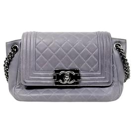 Chanel Borsa a tracolla Boy Flap Viola