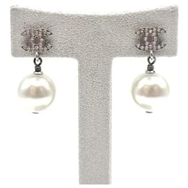 Chanel Orecchini con perle e zirconi