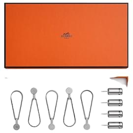 Sistema de exhibición de bufandas - Hermès