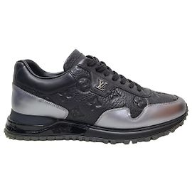 Louis Vuitton Sneakers Runaway in pelle taurillon nera e argento