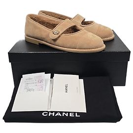 Chanel Scarpe basse Main Jelly in scamosciato e shearling