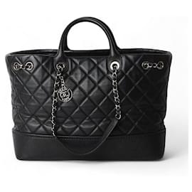 Chanel Shopper Coin in Caviar Trapuntato in Agnello
