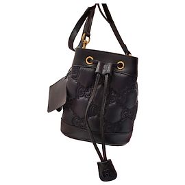 Gucci Mini bucket bag GG Matelassé Nero