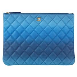 Chanel Clutch Caviar Placcata Oro New Medium Gradient Blue