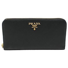 Prada Portafoglio lungo in Saffiano nero con logo dorato e zip