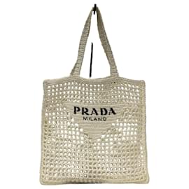 Prada Raffia-Schultertasche Weiß