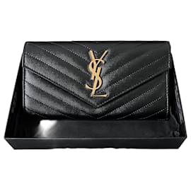 Saint Laurent Cartera Grande Matelassé Cassandra Negra