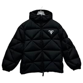Prada Chaqueta acolchada de gabardina de Re-Nylon oversized (ajuste oversized para mujer)