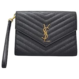 Saint Laurent Clutch matelassé Monogram con finiture dorate