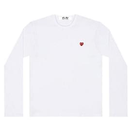 Comme Des Garcons Langarm-T-Shirt mit kleinem rotem Herz-Patch AX