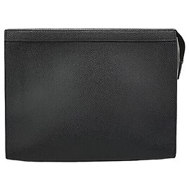 Louis Vuitton Pochette Voyage Taiga