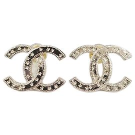 Chanel Orecchini classici placcati in oro