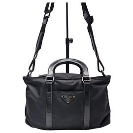 Prada Schwarze Nylon-Leder-Tote-Umhängetasche (Abnehmbarer Gurt Inklusive)