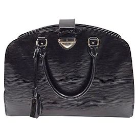 Louis Vuitton Patent Epi Pont Neuf GM