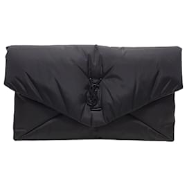Saint Laurent Pochette a bustina Cassandra in nylon nero Large