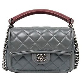 Chanel Graue Flap-Bag mit Kette