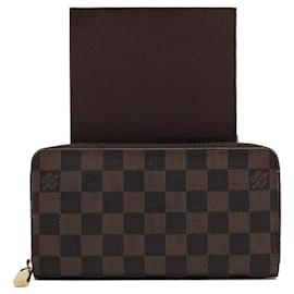 Louis Vuitton Langer Zippy Wallet aus Canvas
