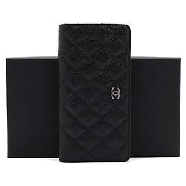 Chanel Portafoglio con patta Timeless Classic in Caviar nero con finiture argentate