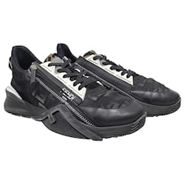 Fendi Sneakers basse in nylon e pelle nera Flow