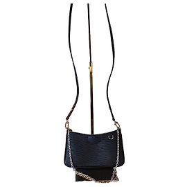 Louis Vuitton Pochette Easy Épi Black