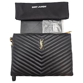 Clutch Mediano Matelassé Monogram - Saint Laurent