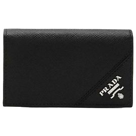 Prada Tarjetero Saffiano con logotipo metálico