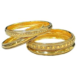 Chanel Gold Vintage Armreif