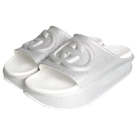 Gucci Sandali Slide Interlocking Argento Metallizzato